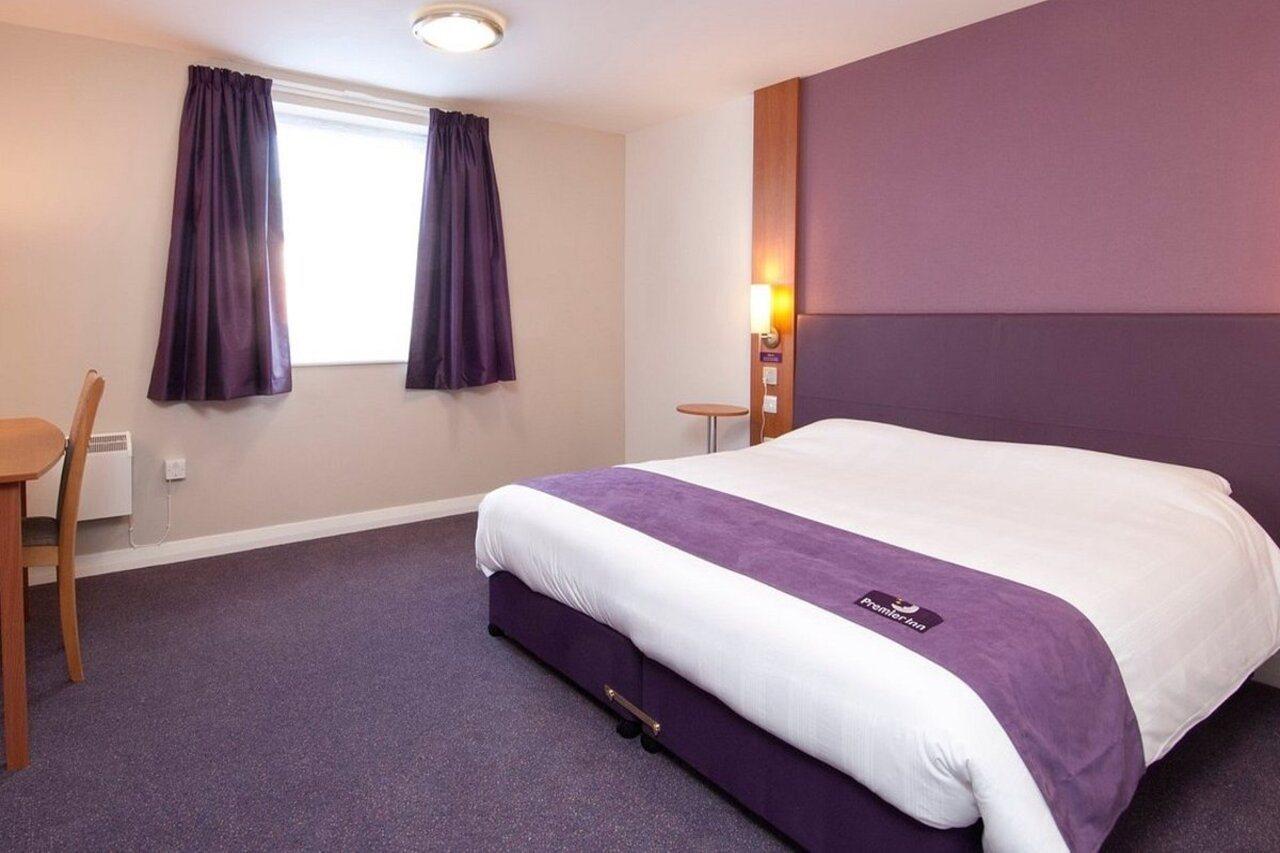 Premier Inn Lymington Exterior foto